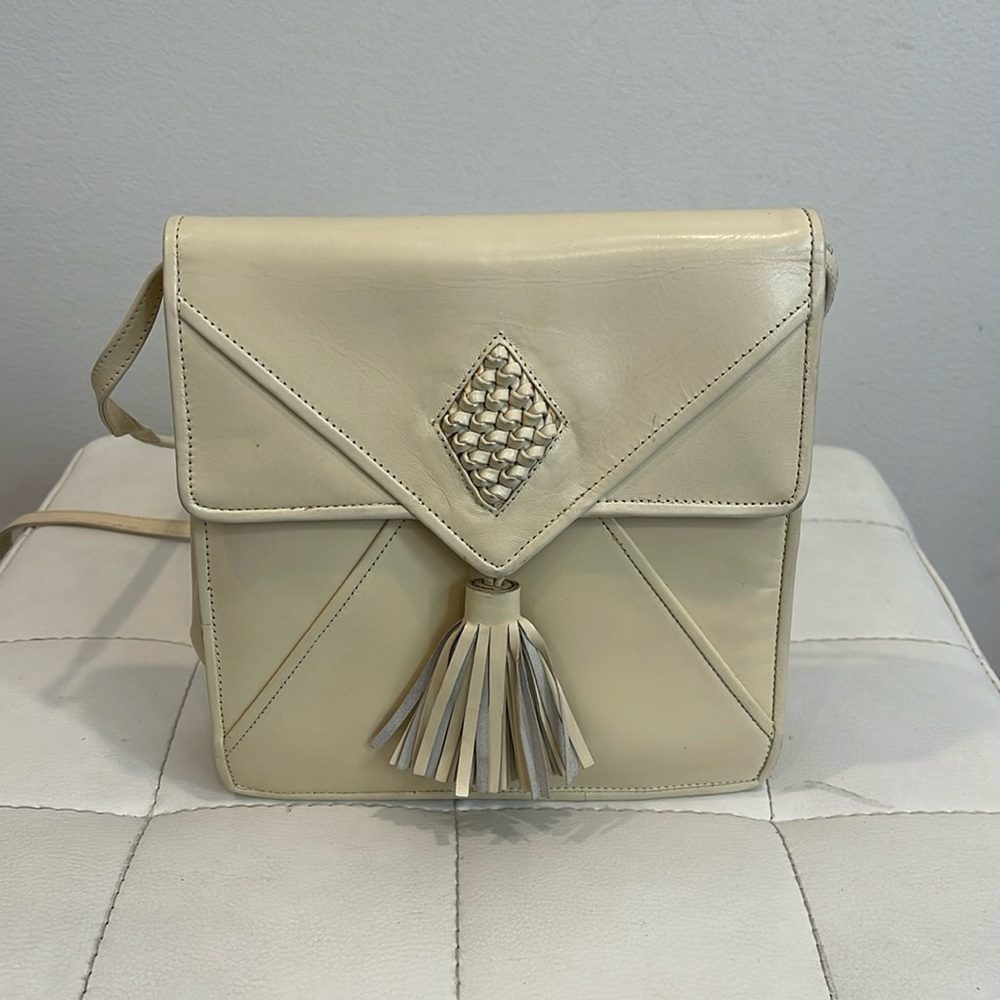 Vanilla Shoulder bag (no brand) strap or clutch